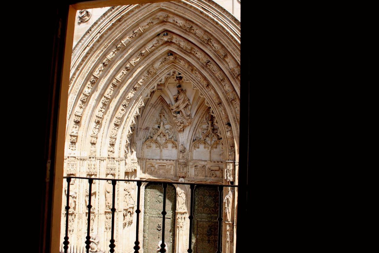 Puerta De La Catedral Appartement Toledo Buitenkant foto